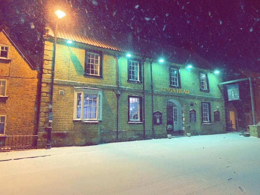 Kings Head Hotel Kirkbymoorside Exterior photo